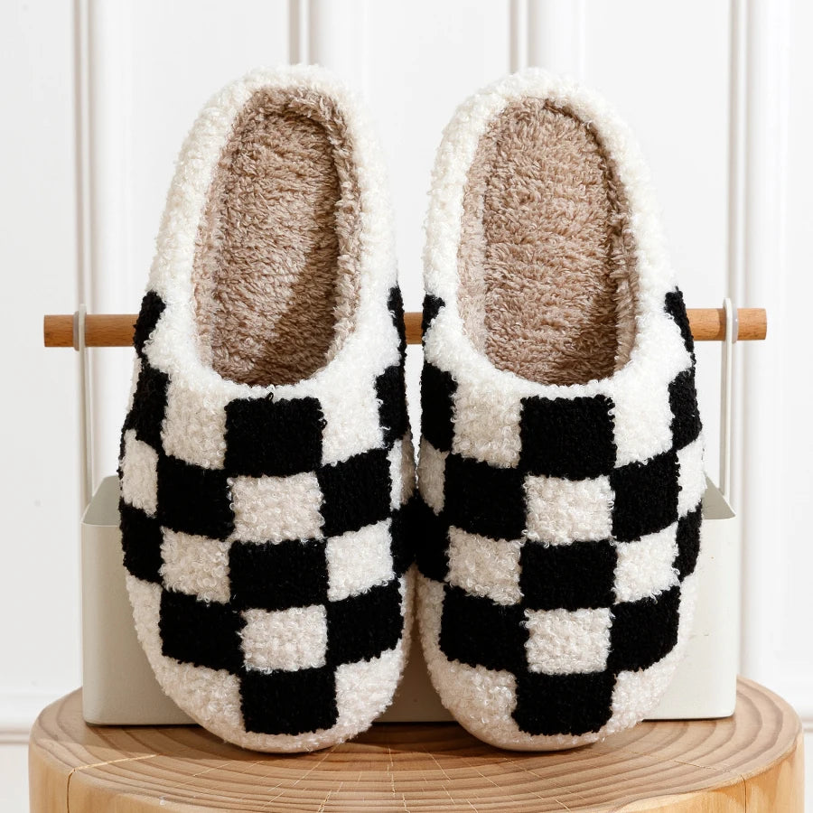 Cozy slippers deals