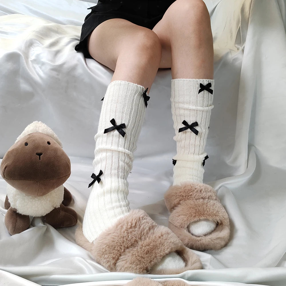 Cute, Warm & Cozy Bow Neutral Knitted Leg Socks - 1 Pair